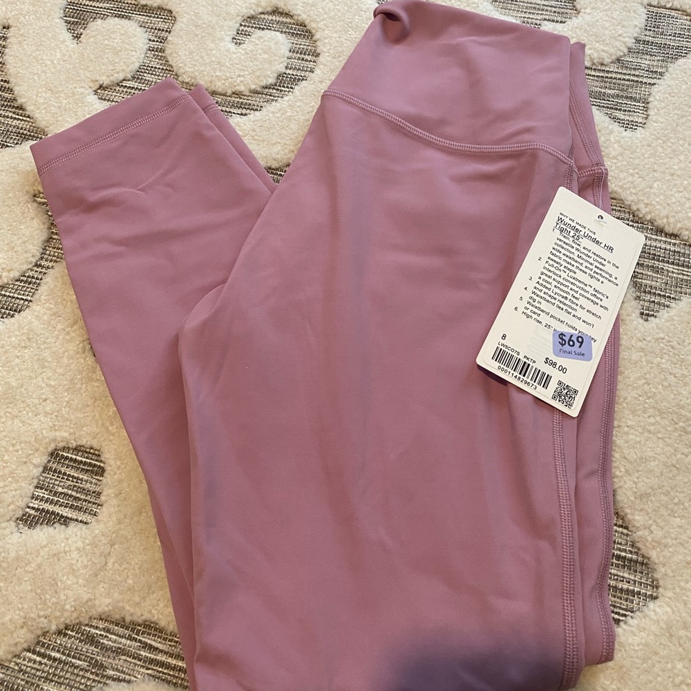 Lululemon New Size 8 Wunder Under leggings. Check out all my Lulu!